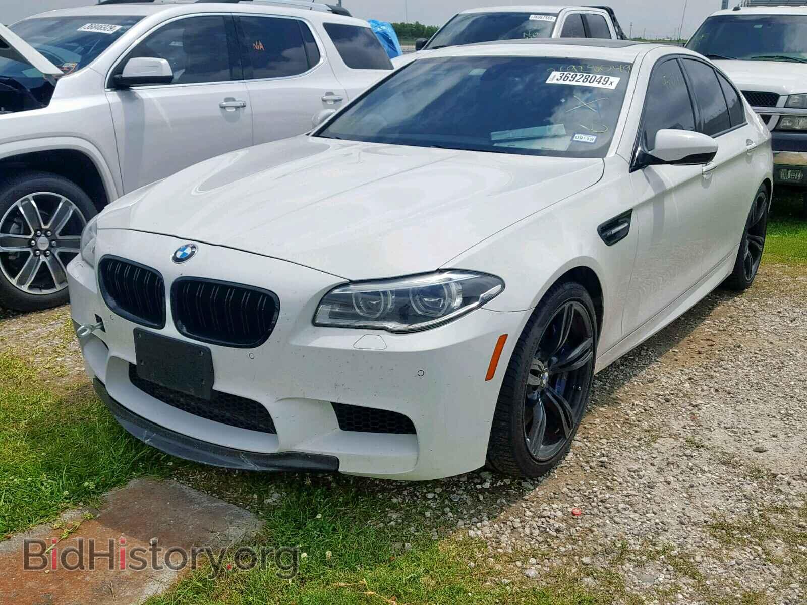 2014 BMW M5 - VIN: WBSFV9C57ED593128 - Фото 2