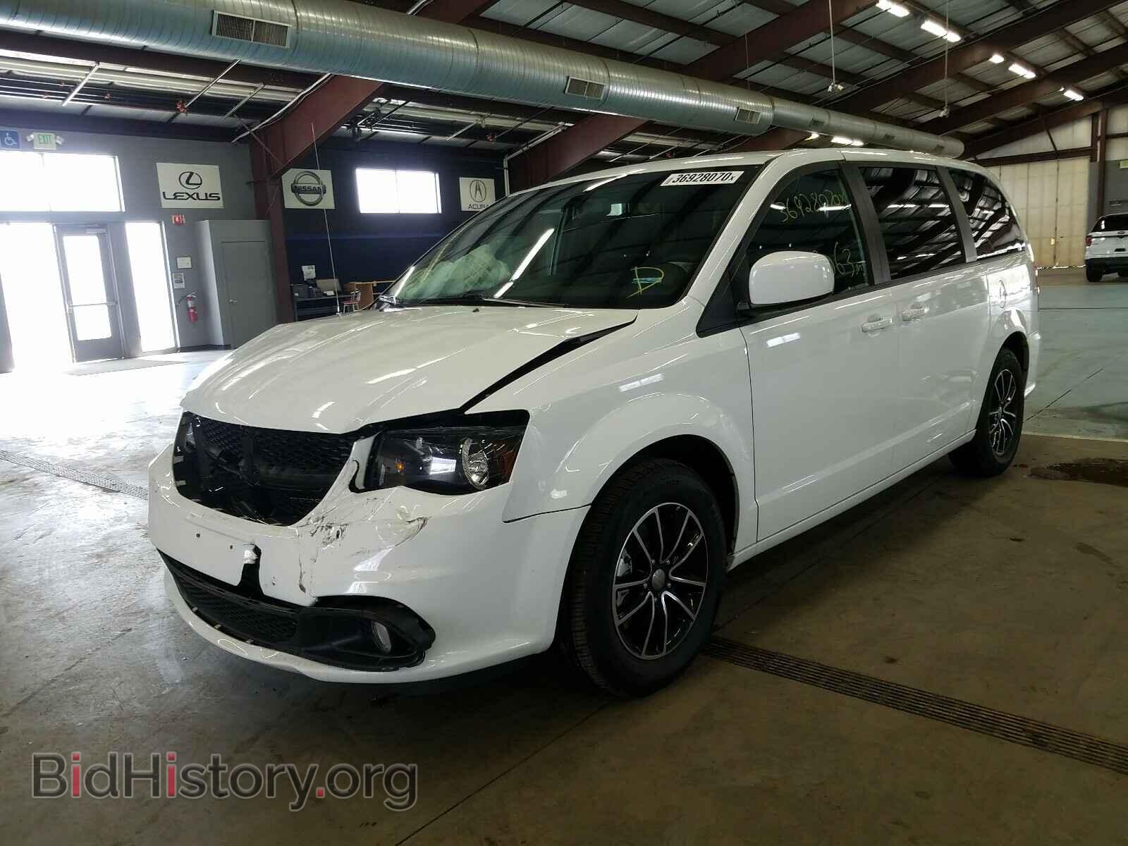 2018 DODGE CARAVAN - VIN: 2C4RDGBGXJR221952 - Фото 2
