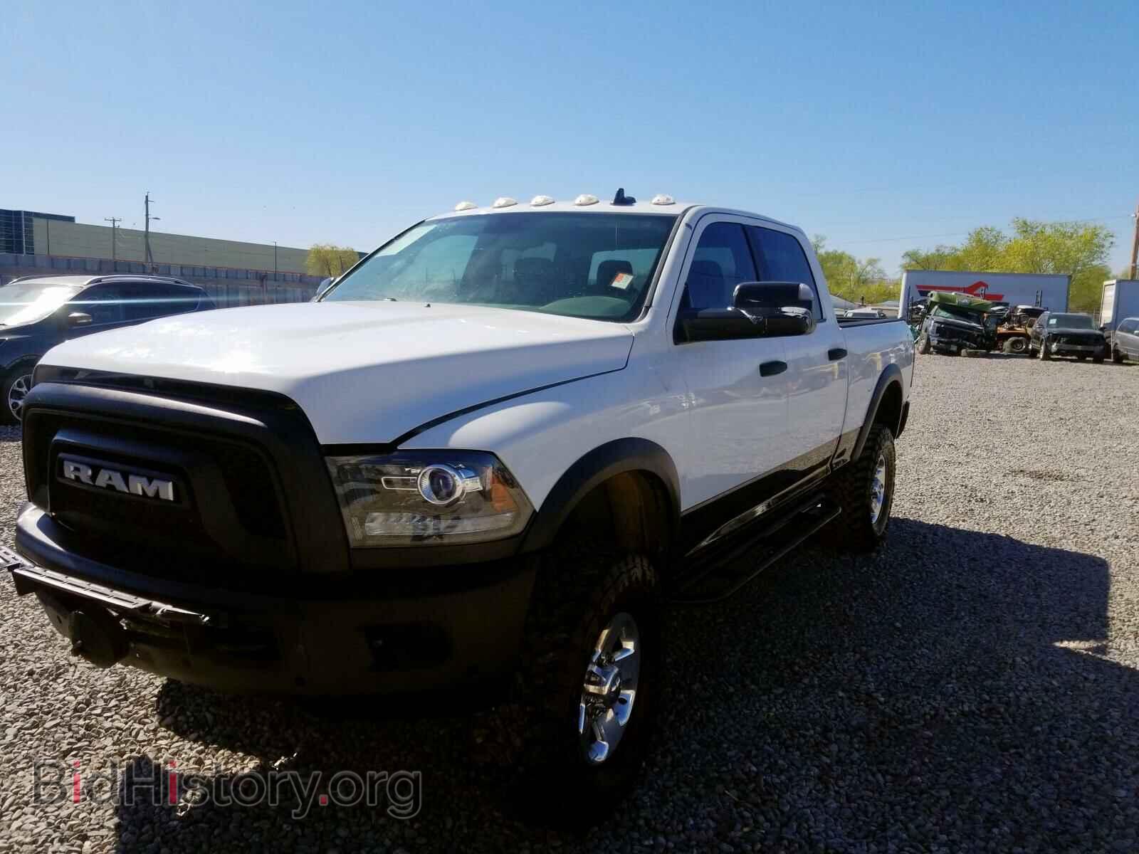 2016 RAM 2500 - VIN: 3C6TR5EJ7GG264766 - Фото 2
