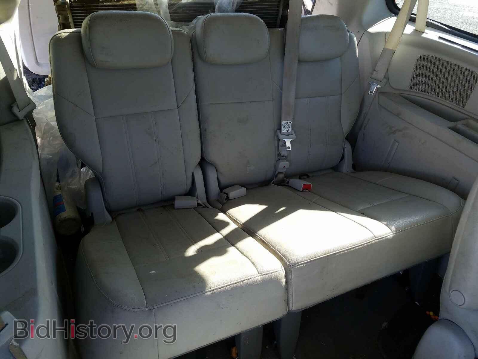 2008 CHRYSLER MINIVAN - VIN: 2A8HR54P98R793645 - Photo 8
