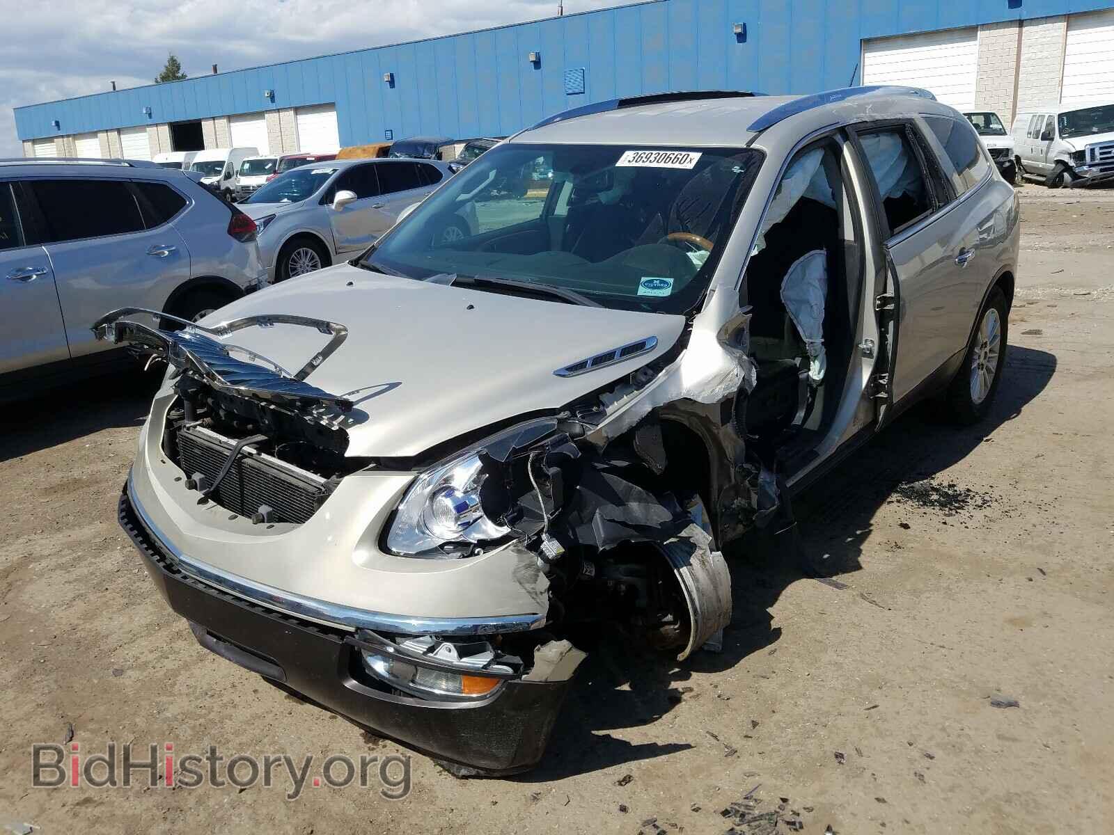 2011 BUICK ENCLAVE - VIN: 5GAKRAED9BJ243837 - Фото 2