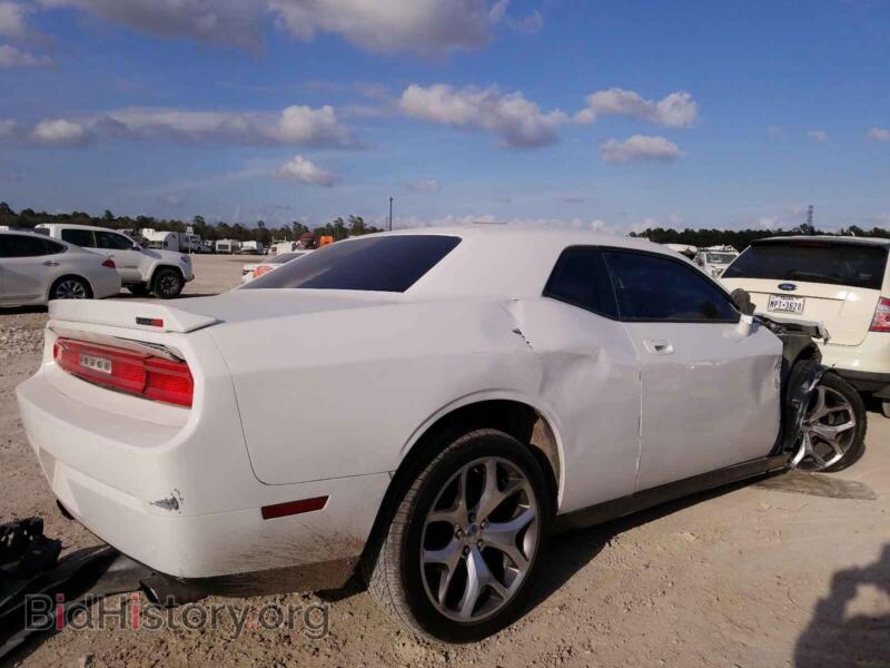 2010 Dodge CHALLENGER (VIN 2B3CJ4DV4AH282391) — фото 4 из 10