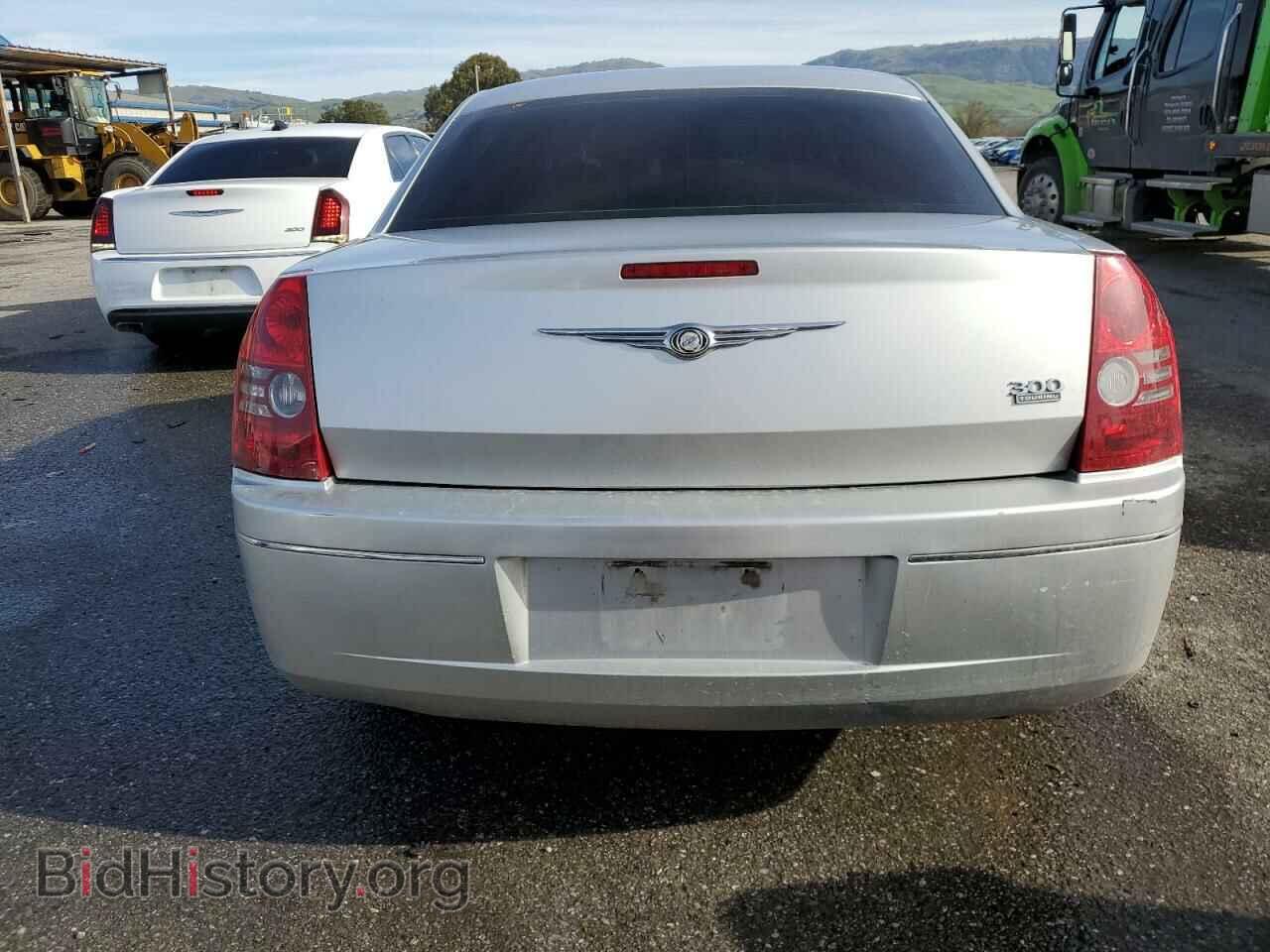 2010 CHRYSLER 300 - VIN: 2C3CA4CD2AH185573 - Фото 6