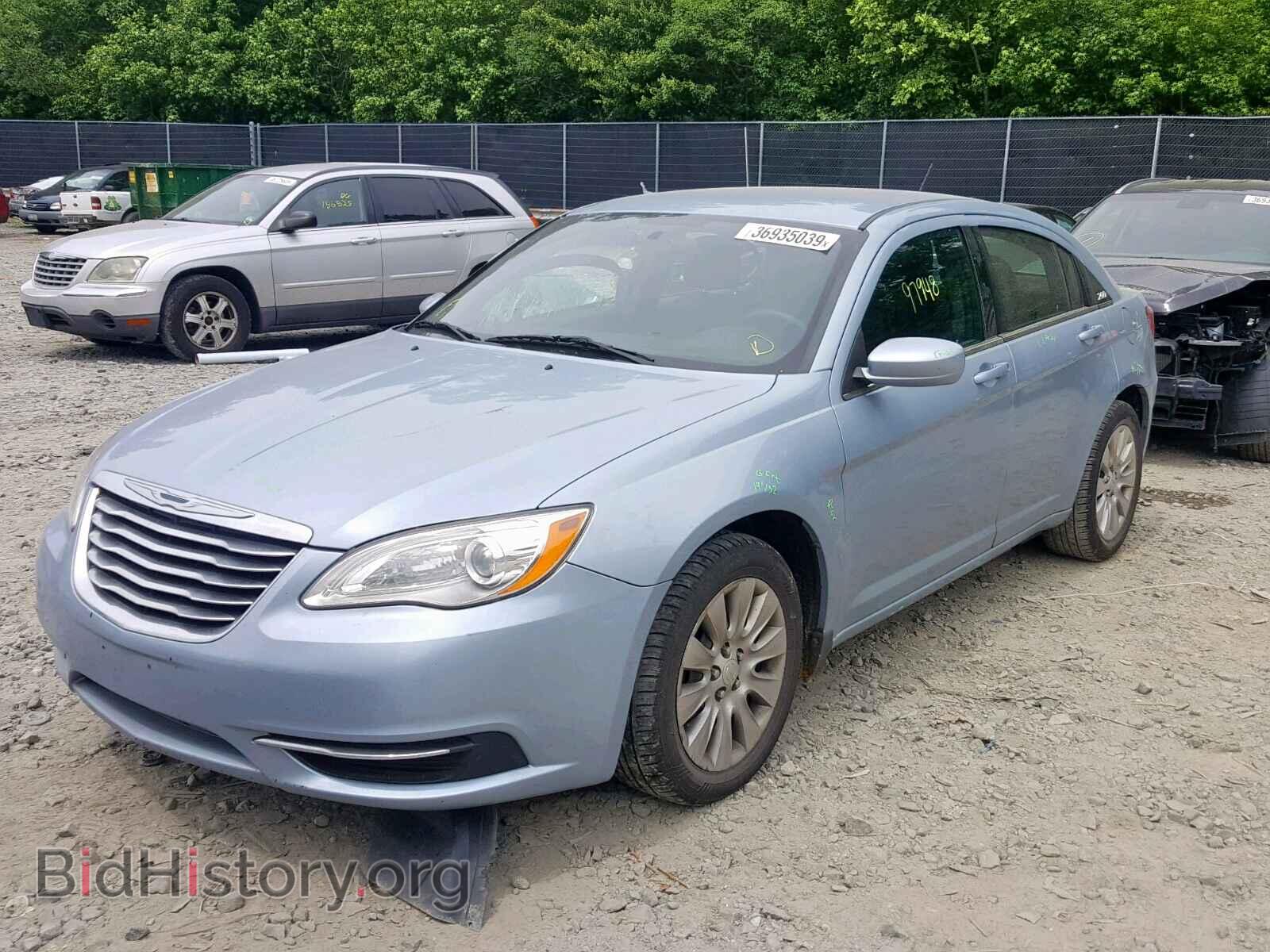 2013 CHRYSLER 200 - VIN: 1C3CCBAB6DN764898 - Photo 2