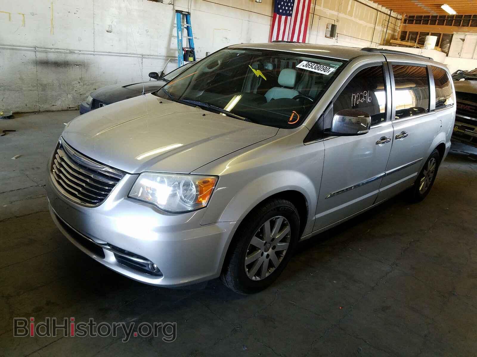 2011 CHRYSLER TOWN & COU - VIN: 2A4RR8DG8BR609665 - Фото 2