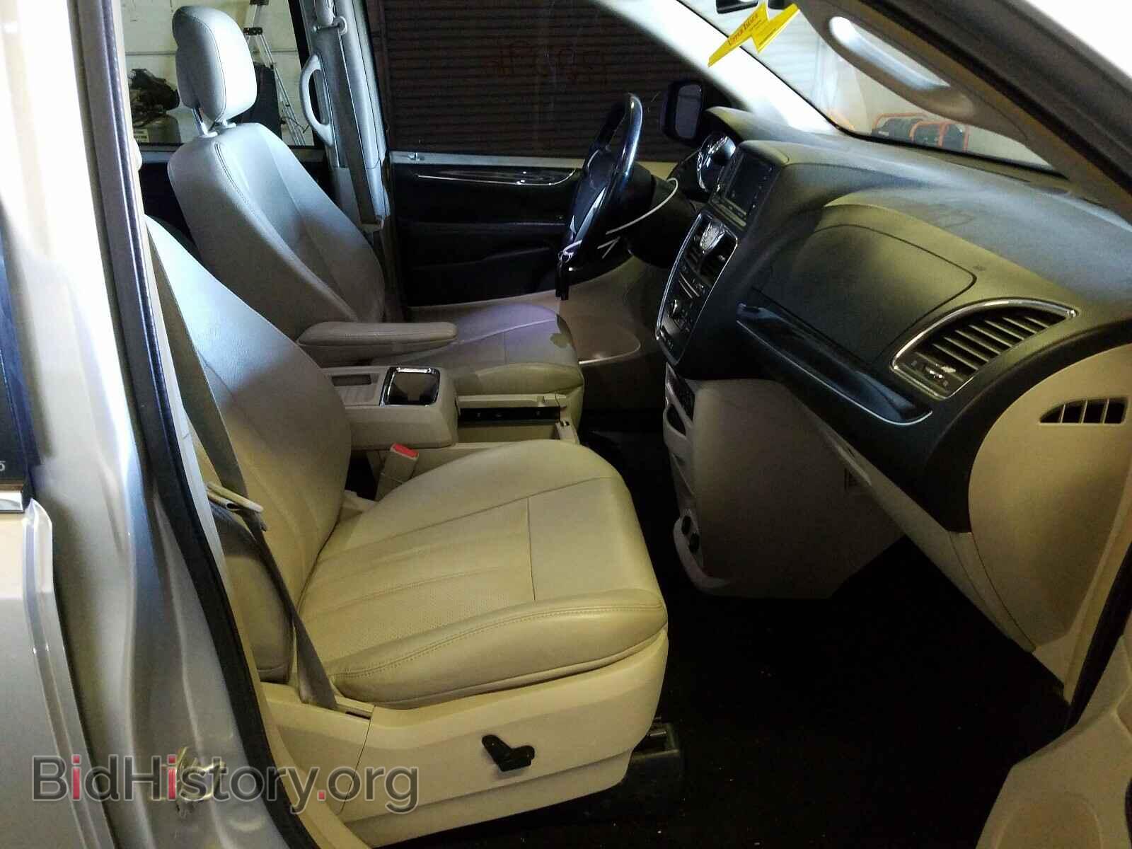 2011 CHRYSLER TOWN & COU - VIN: 2A4RR8DG8BR609665 - Фото 5