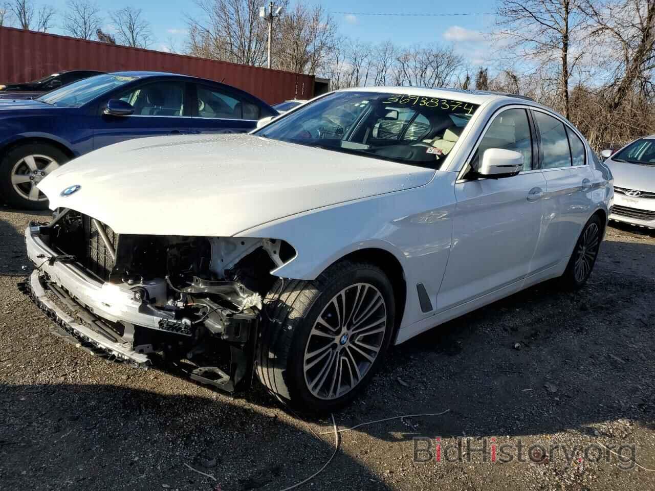 Photo WBAJA7C51KWW24856 - BMW 5 SERIES 2019