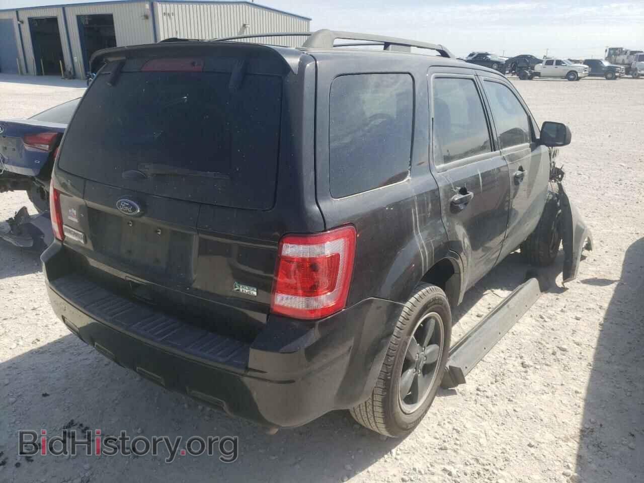 2011 FORD ESCAPE - VIN: 1FMCU0DG9BKC04064 - Фото 4