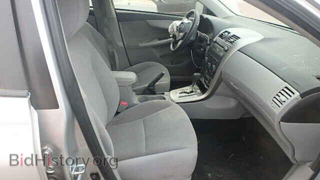 2011 TOYOTA COROLLA - VIN: JTDBU4EE2BJ095392 - Фото 5
