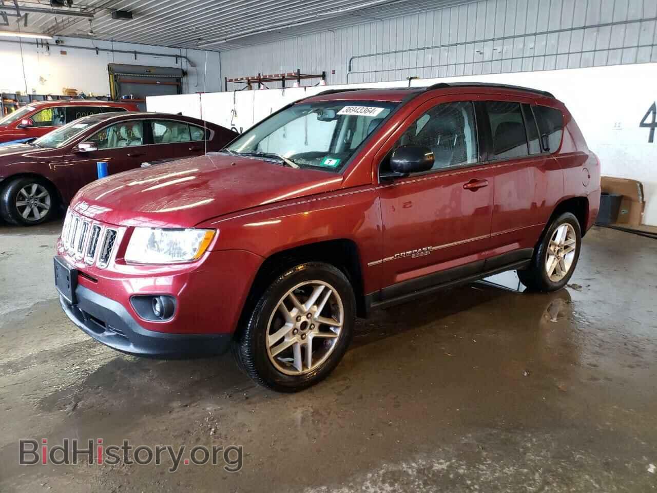 Photo 1J4NF5FB7BD207792 - JEEP COMPASS 2011