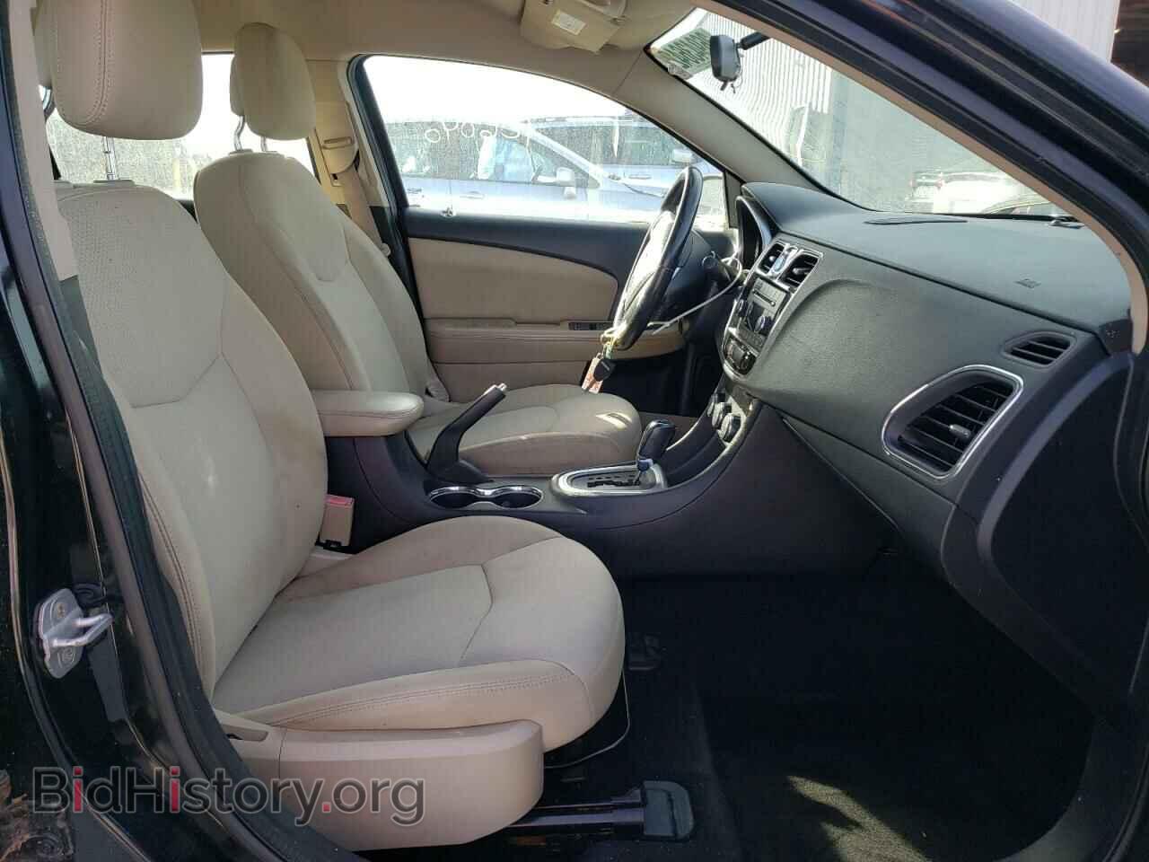 2011 CHRYSLER 200 - VIN: 1C3BC1FB5BN546009 - Фото 5