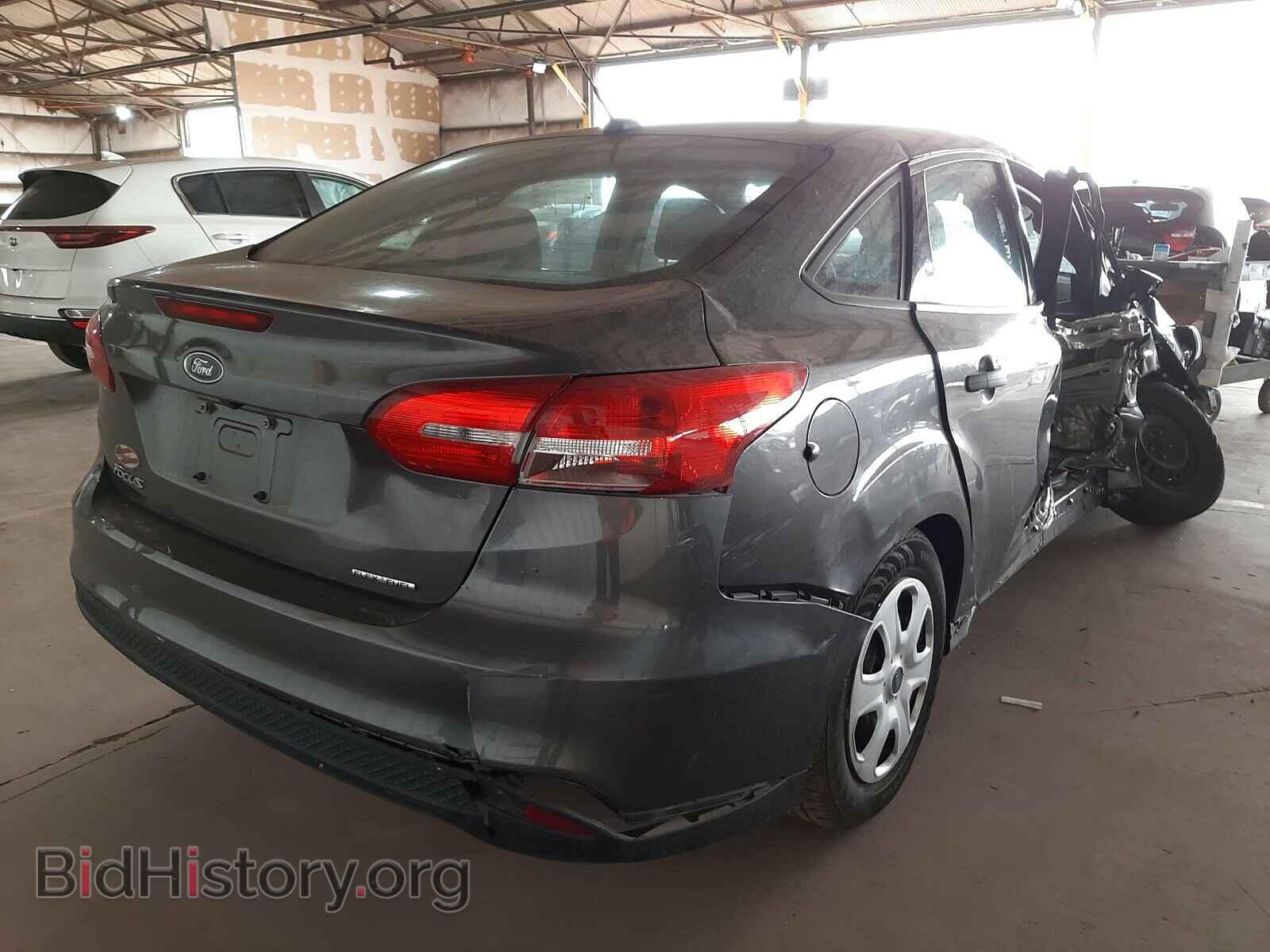 2015 FORD FOCUS - VIN: 1FADP3E24FL358322 - Photo 4