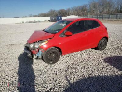 2013 Mazda 2 MAZDA2, красный — VIN JM1DE1KY1D0159255, Copart