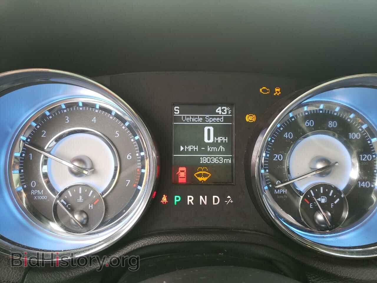 2011 CHRYSLER 300 - VIN: 2C3CA5CG9BH599435 - Фото 9