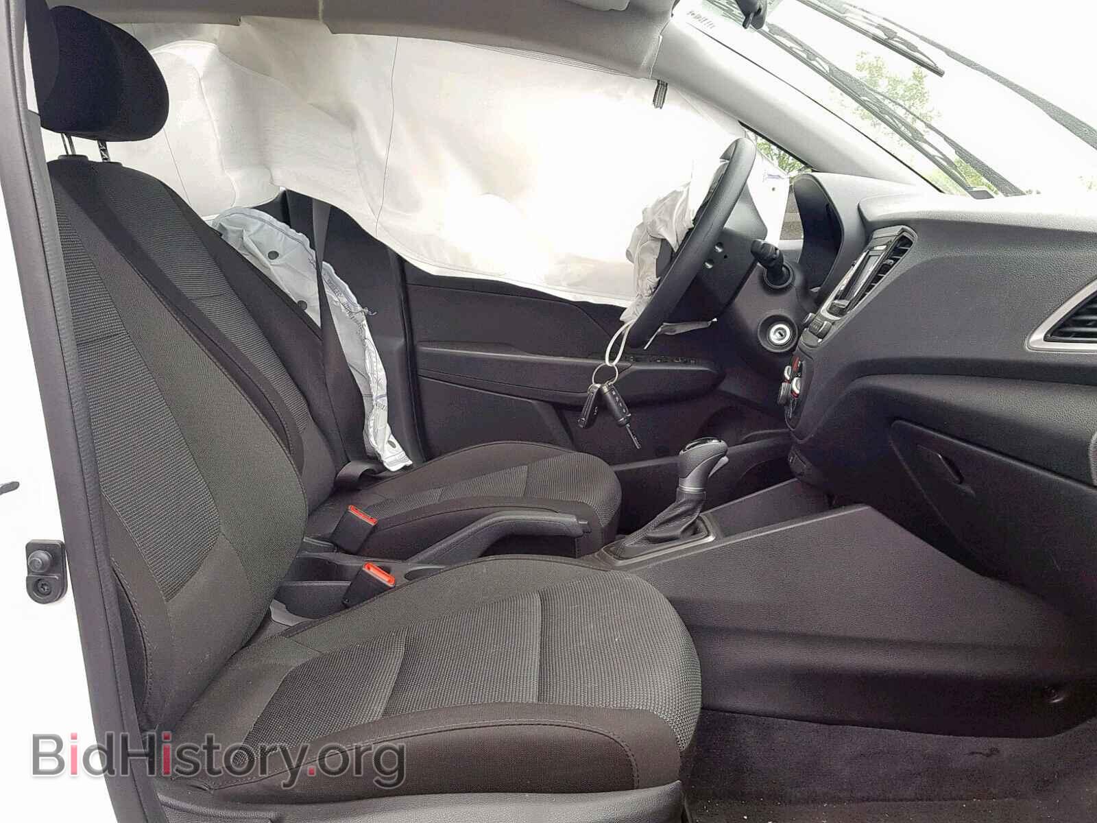 2019 HYUNDAI ACCENT - VIN: 3KPC24A36KE047079 - Фото 5