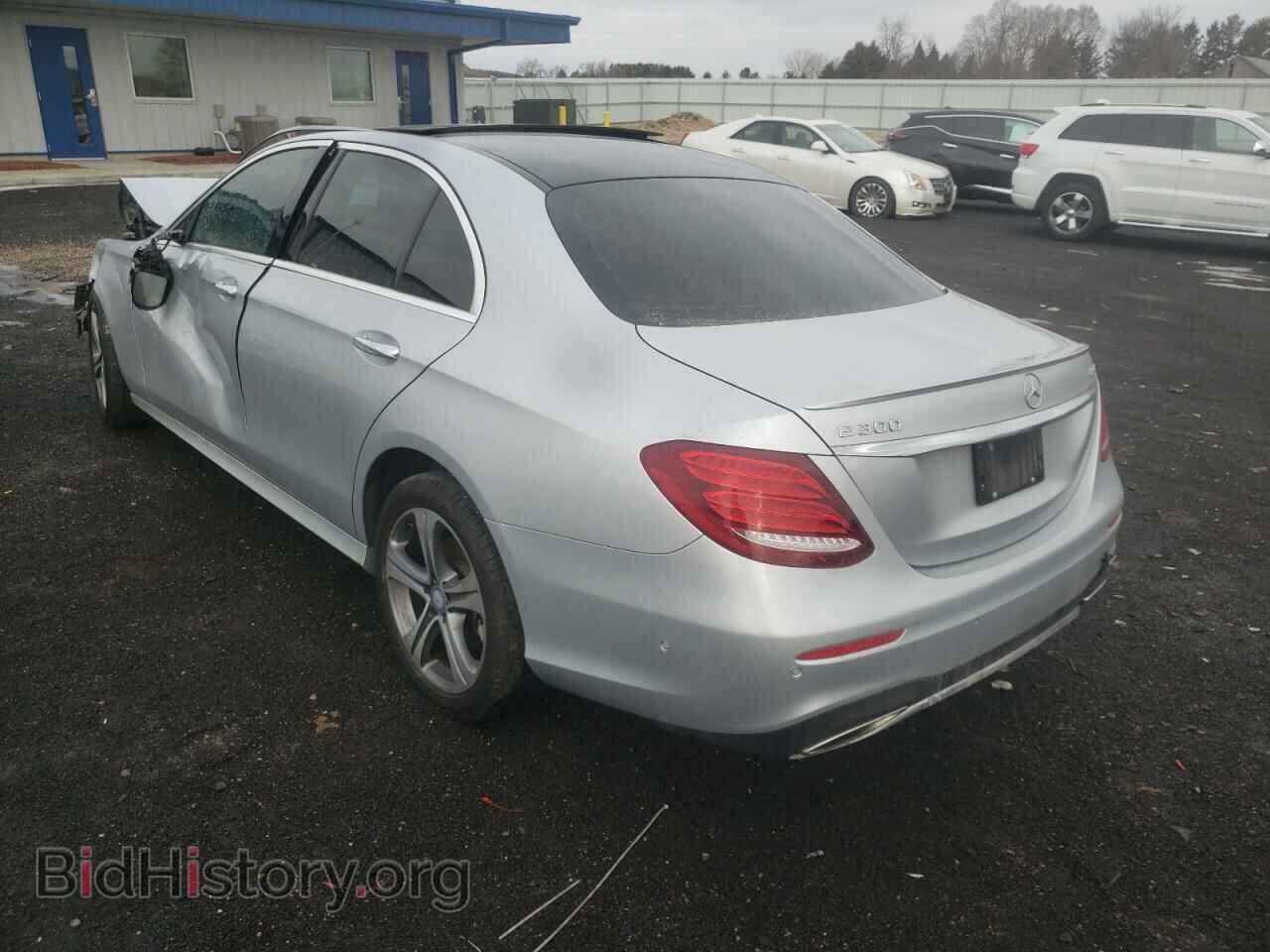 2017 MERCEDES-BENZ E-CLASS - VIN: WDDZF4KB1HA163215 - Фото 3