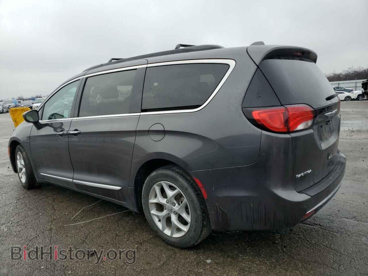 2017 CHRYSLER PACIFICA - VIN: 2C4RC1BGXHR810512 - Photo 2