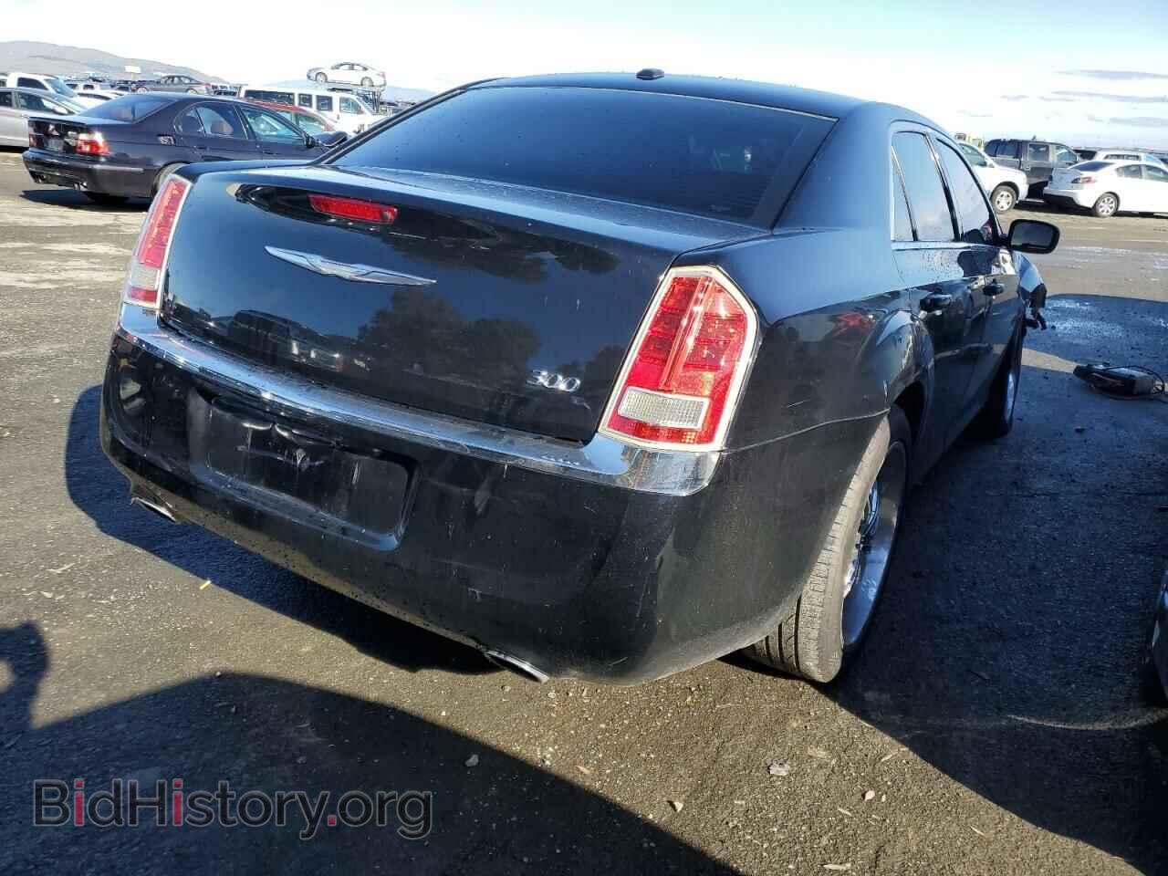2012 CHRYSLER 300 - VIN: 2C3CCAAG5CH117731 - Фото 3
