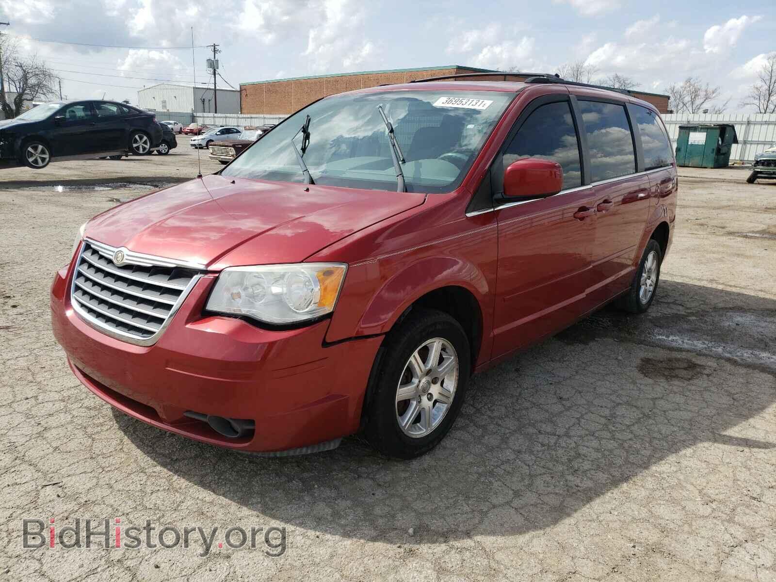 2008 CHRYSLER MINIVAN - VIN: 2A8HR54P18R635199 - Фото 2