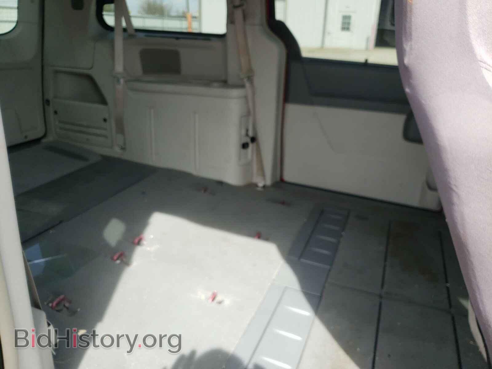 2008 CHRYSLER MINIVAN - VIN: 2A8HR54P18R635199 - Фото 6