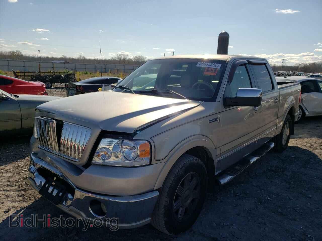 2006 LINCOLN MARK LT - VIN: 5LTPW16546FJ21560 - Фото 2