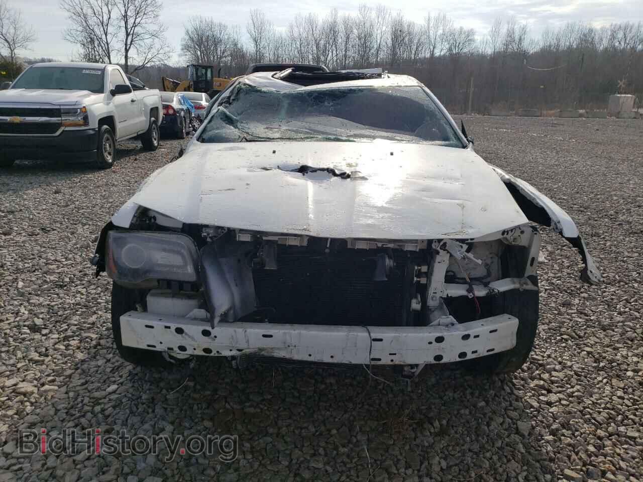 2014 CHRYSLER 300 - VIN: 2C3CCAGG9EH297970 - Фото 5