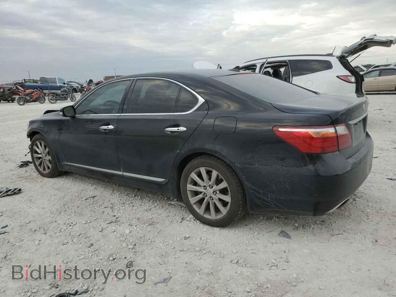 2012 LEXUS LS460 - VIN: JTHCL5EF7C5014529 - Photo 2