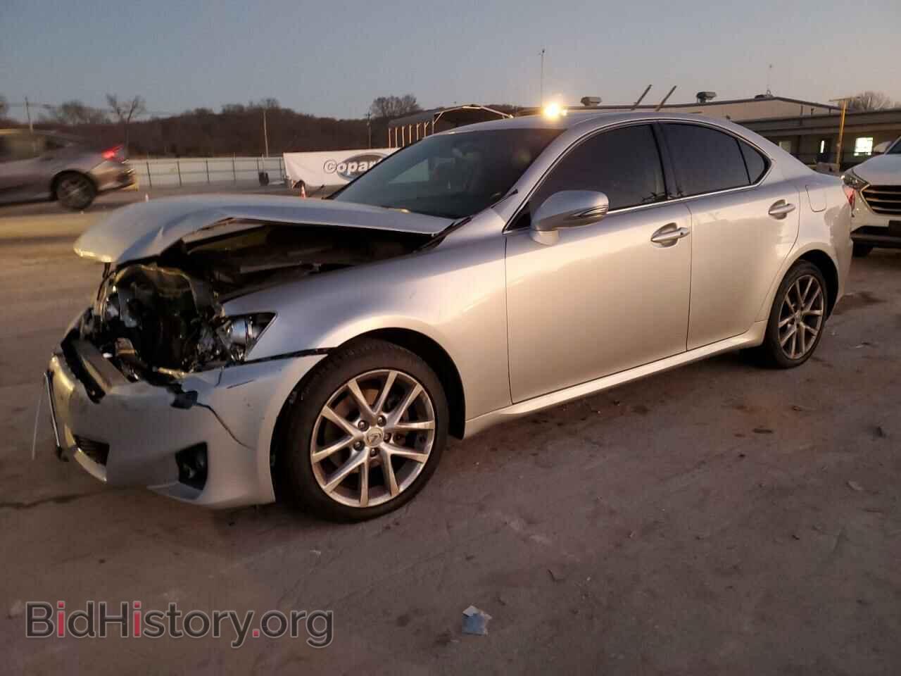 Photo JTHCF5C21C2035692 - LEXUS IS 2012