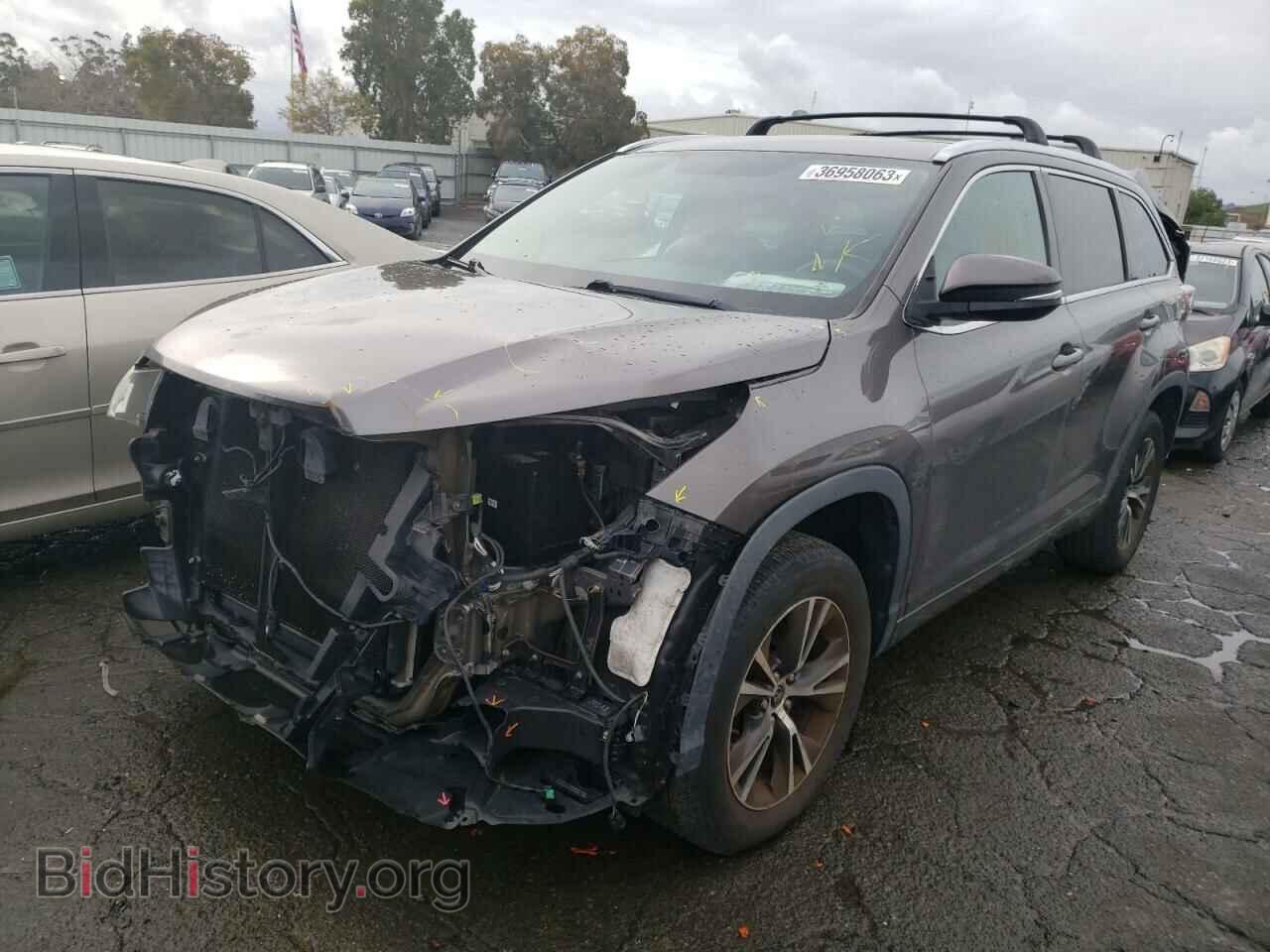 Фотография 5TDKKRFH3GS121911 - TOYOTA HIGHLANDER 2016