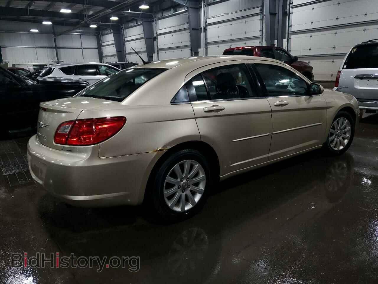 2010 CHRYSLER SEBRING - VIN: 1C3CC5FD7AN192330 - Фото 3