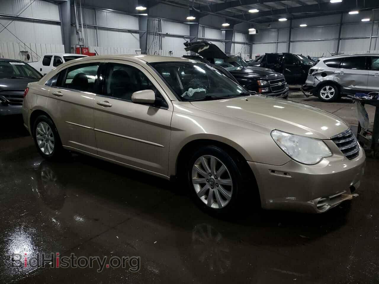 2010 CHRYSLER SEBRING - VIN: 1C3CC5FD7AN192330 - Фото 4