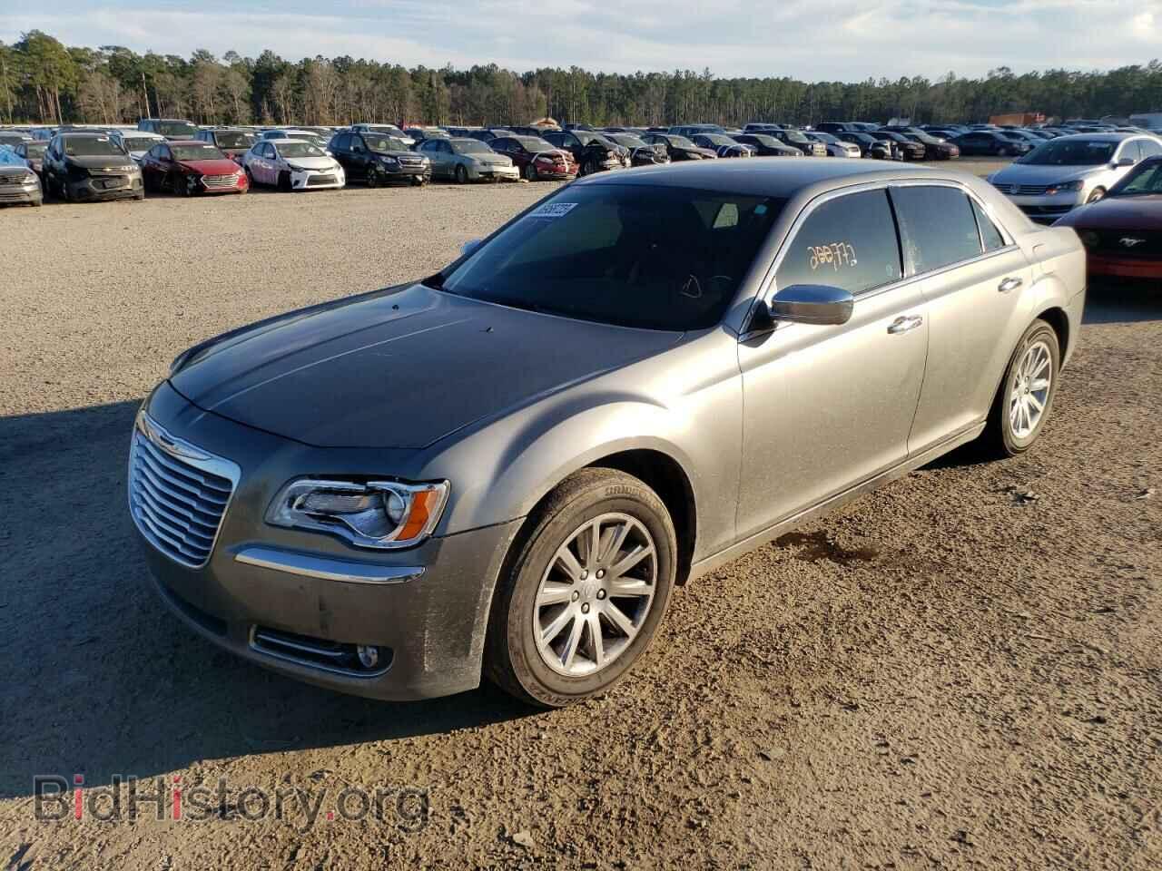 Photo 2C3CA5CG6BH537958 - CHRYSLER 300 2011