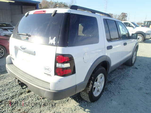 2006 FORD EXPLORER - VIN: 1FMEU73EX6UA19291 - Photo 4