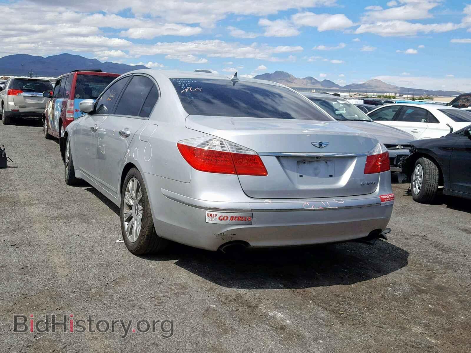 2011 HYUNDAI GENESIS - VIN: KMHGC4DE0BU114008 - Фото 3
