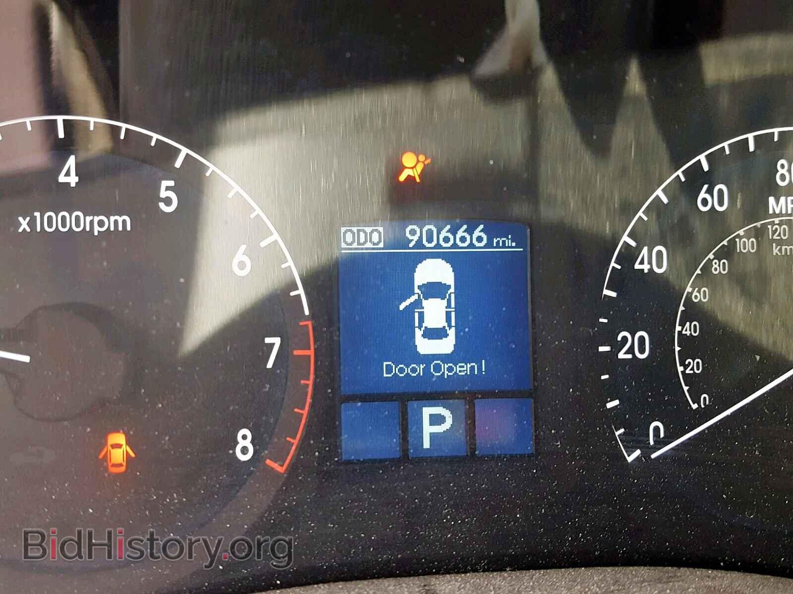 2011 HYUNDAI GENESIS - VIN: KMHGC4DE0BU114008 - Фото 8
