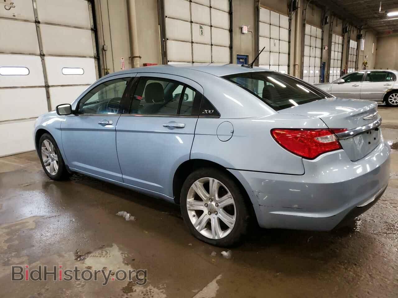 2013 CHRYSLER 200 - VIN: 1C3CCBBB6DN587915 - Фото 2