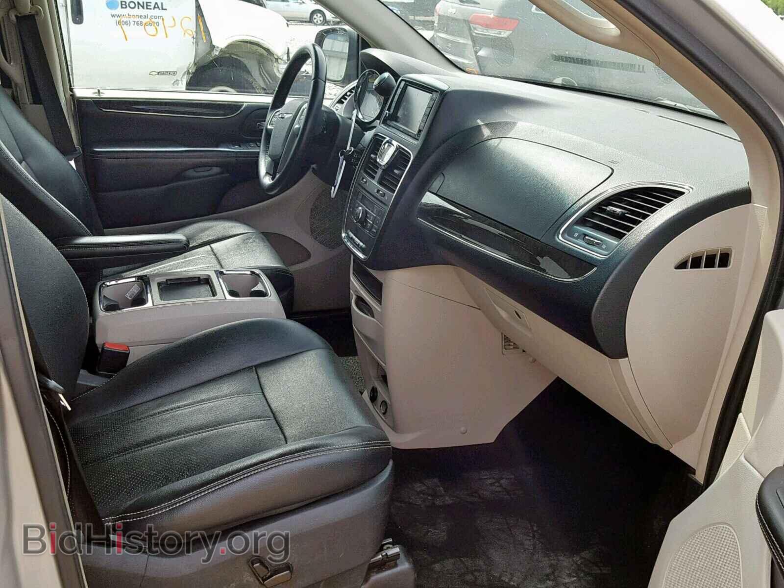 2011 CHRYSLER TOWN & COU - VIN: 2A4RR8DG9BR600067 - Photo 5