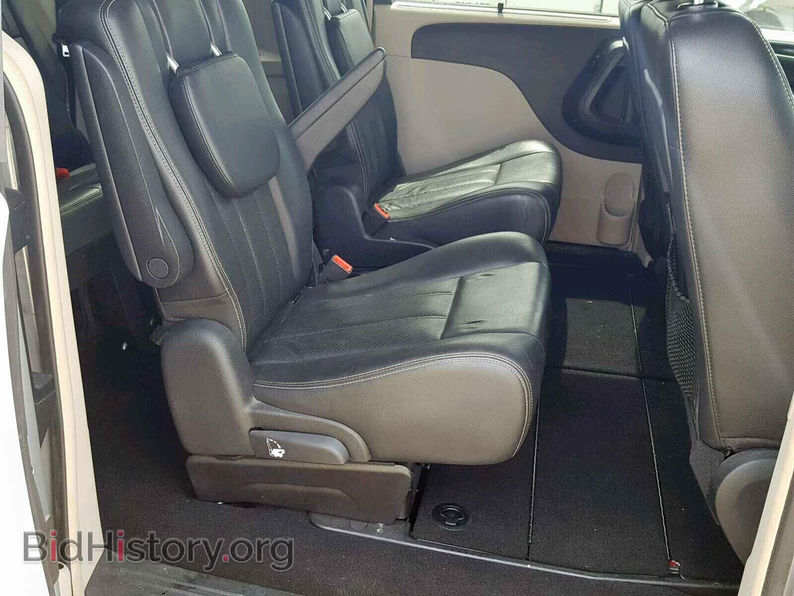 2011 CHRYSLER TOWN & COU - VIN: 2A4RR8DG9BR600067 - Photo 6