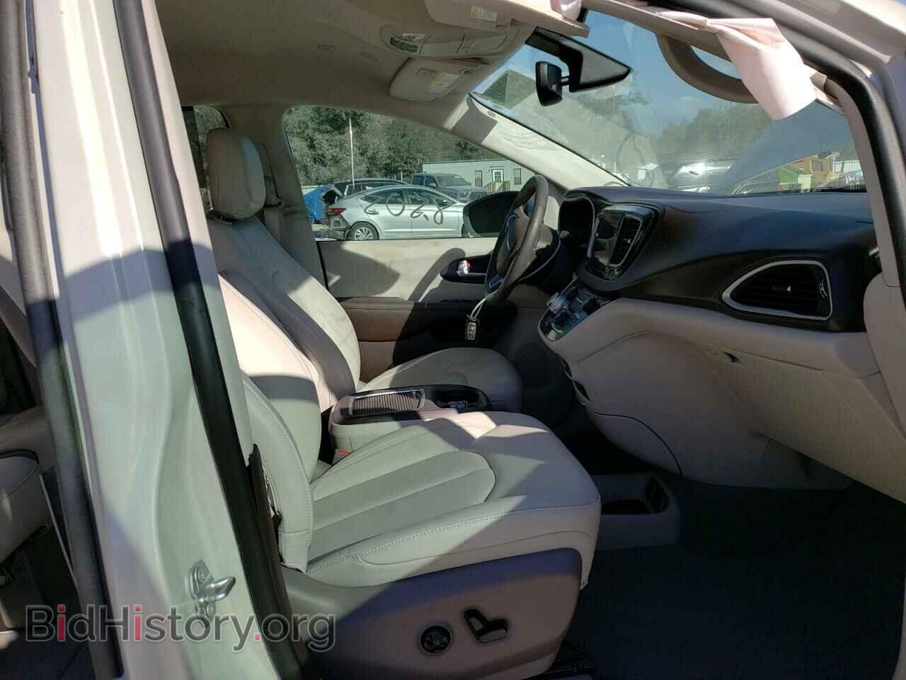 2020 CHRYSLER PACIFICA - VIN: 2C4RC1EGXLR121221 - Photo 5