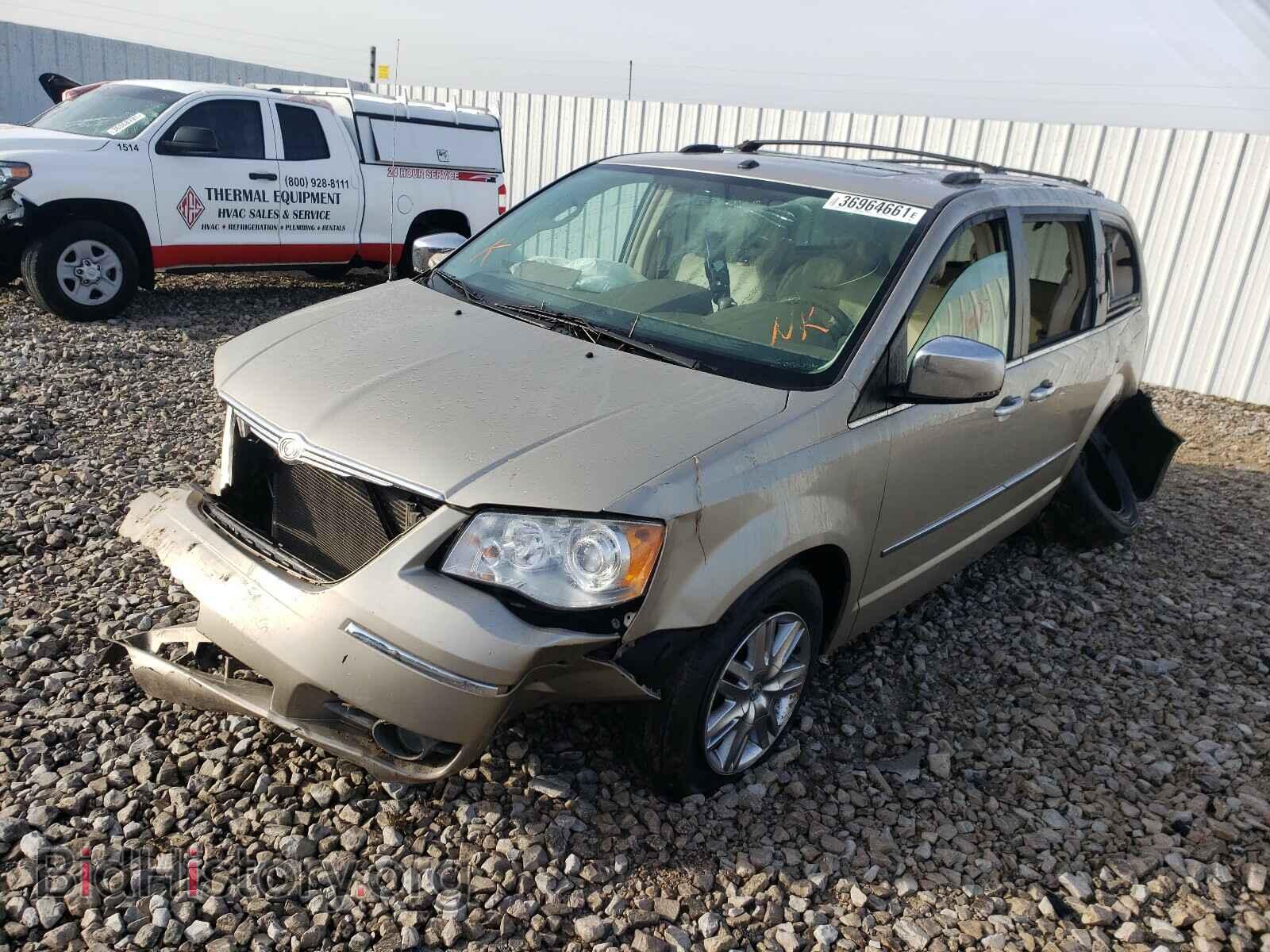 2008 CHRYSLER MINIVAN - VIN: 2A8HR64X38R691392 - Фото 2
