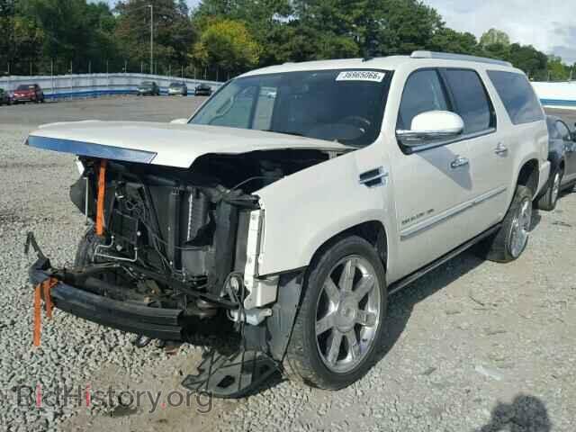 2011 CADILLAC ESCALADE - VIN: 1GYS4JEFXBR126567 - Фото 2