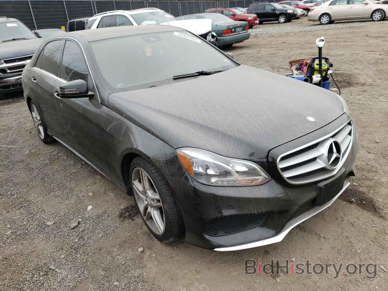 Photo WDDHF8JB4EA880143 - MERCEDES-BENZ E CLASS 2014