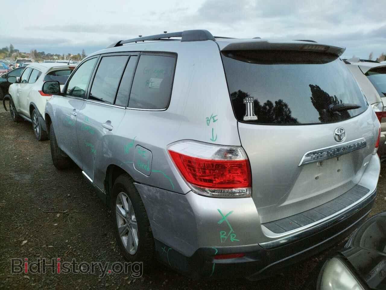 2012 TOYOTA HIGHLANDER - VIN: 5TDBK3EH4CS162220 - Фото 2