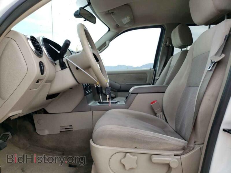 2006 Ford EXPLORER (VIN 1FMEU62E26UB70606) — фото 7 из 13