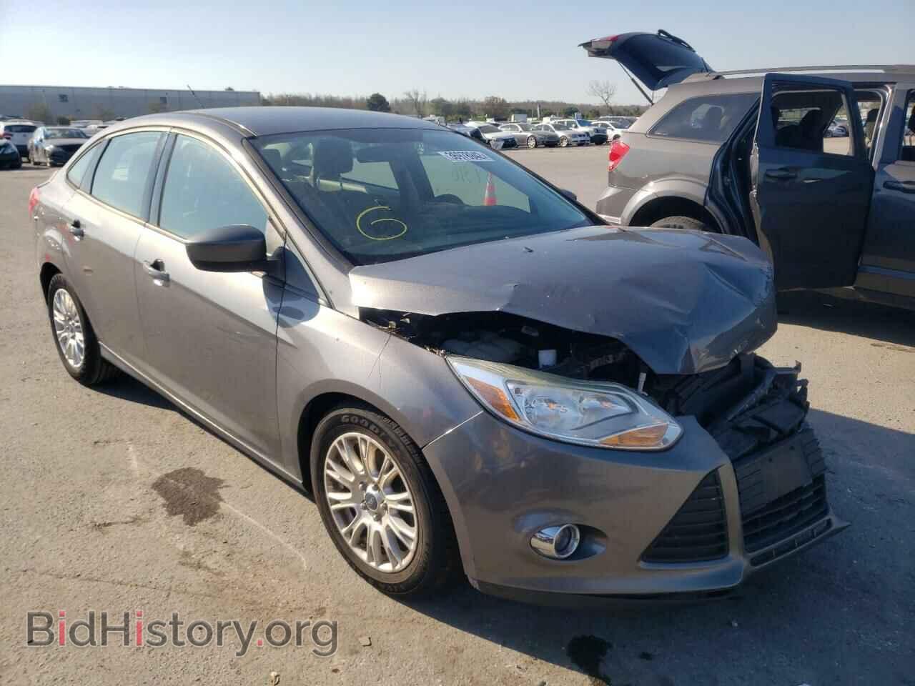 Photo 1FAHP3F29CL372888 - FORD FOCUS 2012