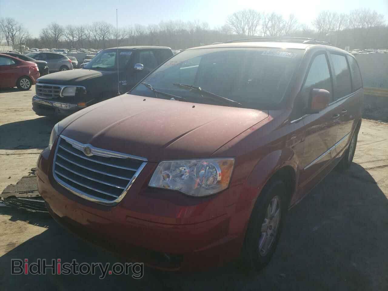 2010 CHRYSLER MINIVAN - VIN: 2A4RR5D17AR132283 - Фото 2