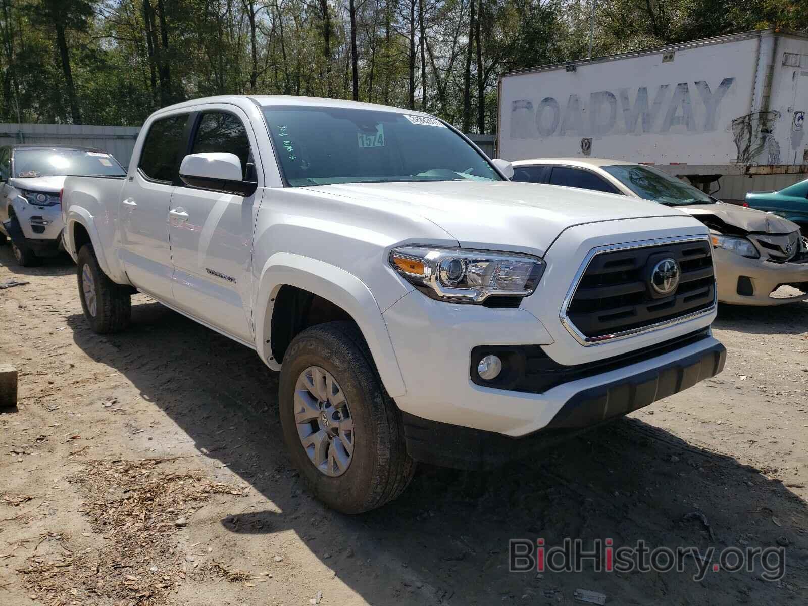 Фотография 5TFDZ5BN0JX038463 - TOYOTA TACOMA 2018