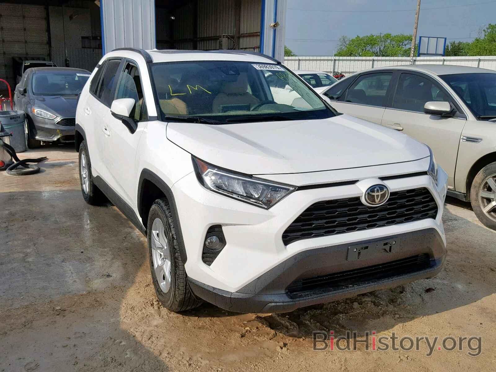 Фотография 2T3W1RFV4KW013914 - TOYOTA RAV4 XLE 2019