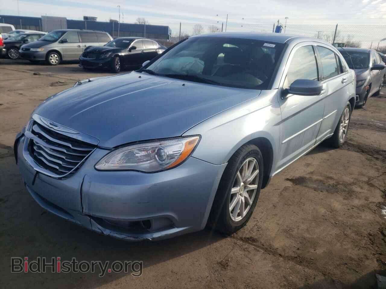 2012 CHRYSLER 200 - VIN: 1C3CCBAG7CN234675 - Фото 2