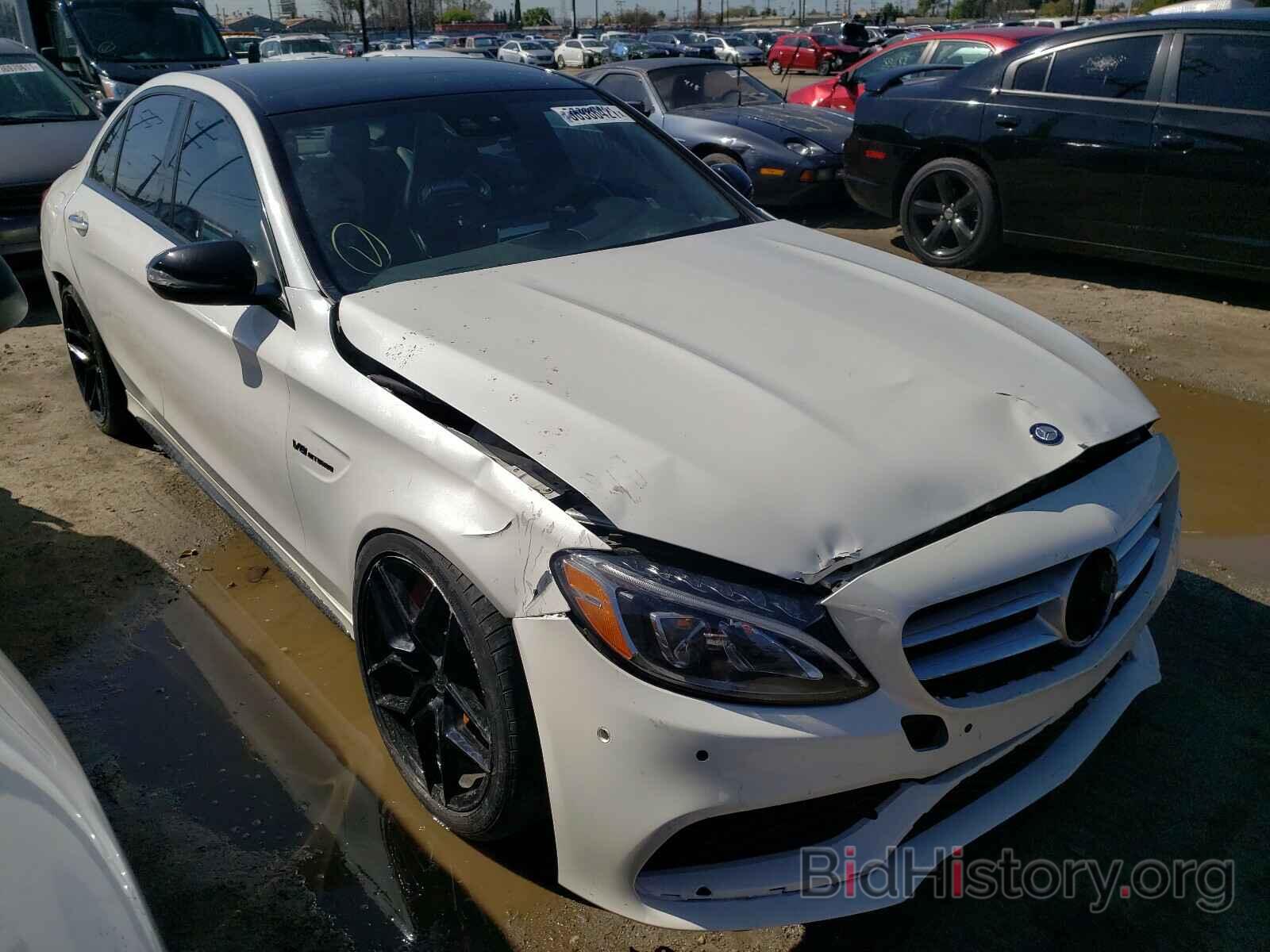 Photo 55SWF8HB2GU106490 - MERCEDES-BENZ AMG 2016